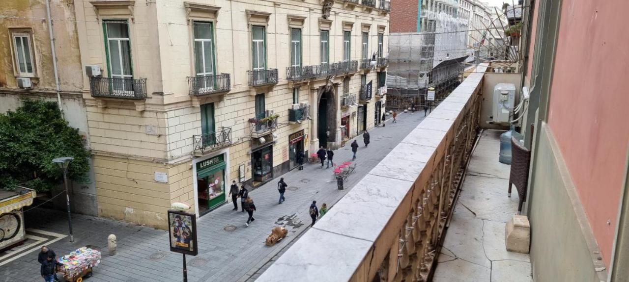 Dimora Donn'Alba Nápoles Exterior foto